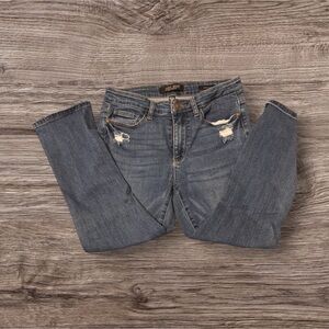 Judy Blue Capri Fit Distressed Jeans – Size 9/29 - EUC